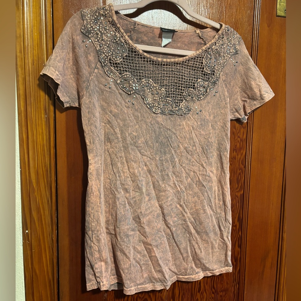 DAYTRIP Blush Pink Bedazzled Short Sleeve T-Shirt Womens Size Medium